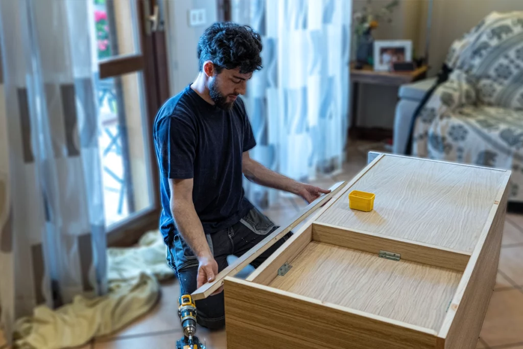 riparazione mobili in legno
